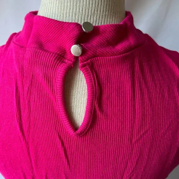 Vintage Bebe Rhinestone Dark Pink Logo Top Size Medium - Picture 6 of 8